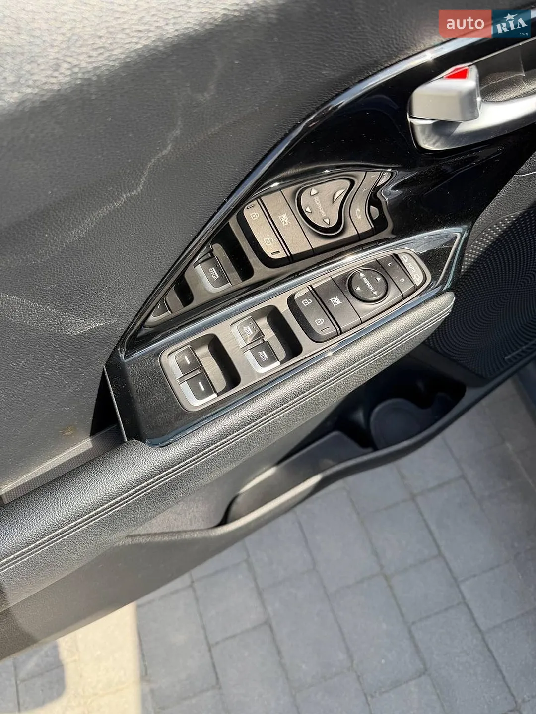 2020 Kia Niro - мініатюра 26