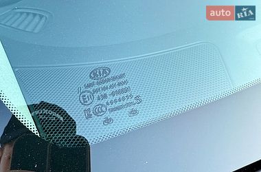 Внедорожник / Кроссовер Kia Niro 2020 в Киеве