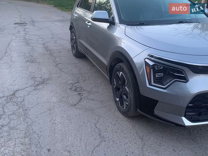 Внедорожник / Кроссовер Kia Niro 2023 в Ровно