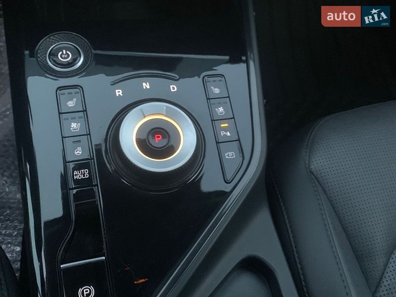 Внедорожник / Кроссовер Kia Niro 2023 в Ровно