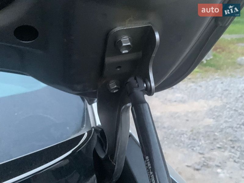Внедорожник / Кроссовер Kia Niro 2023 в Ровно