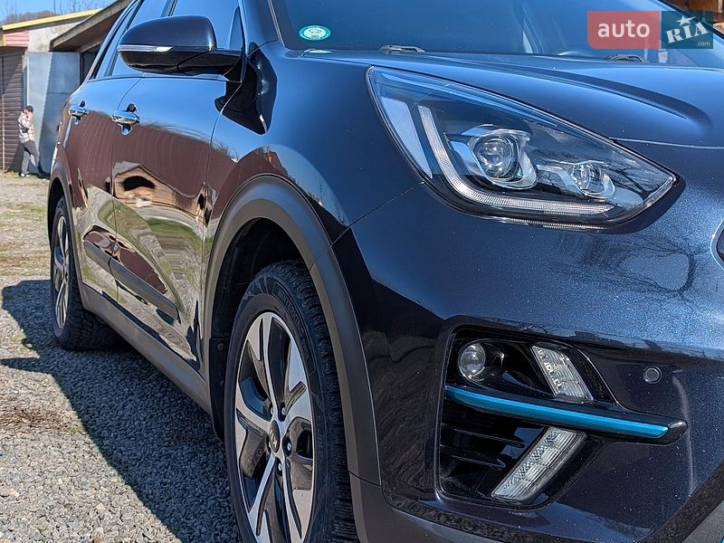 Внедорожник / Кроссовер Kia Niro 2019 в Сваляве