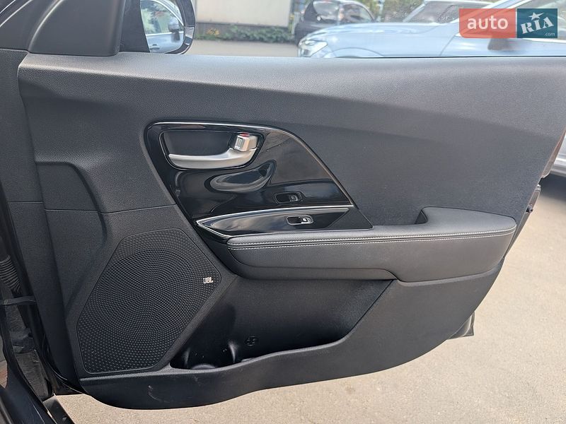 Внедорожник / Кроссовер Kia Niro 2019 в Сваляве
