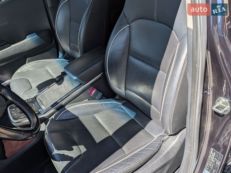 Внедорожник / Кроссовер Kia Niro 2019 в Сваляве