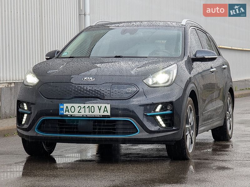 Внедорожник / Кроссовер Kia Niro 2019 в Сваляве