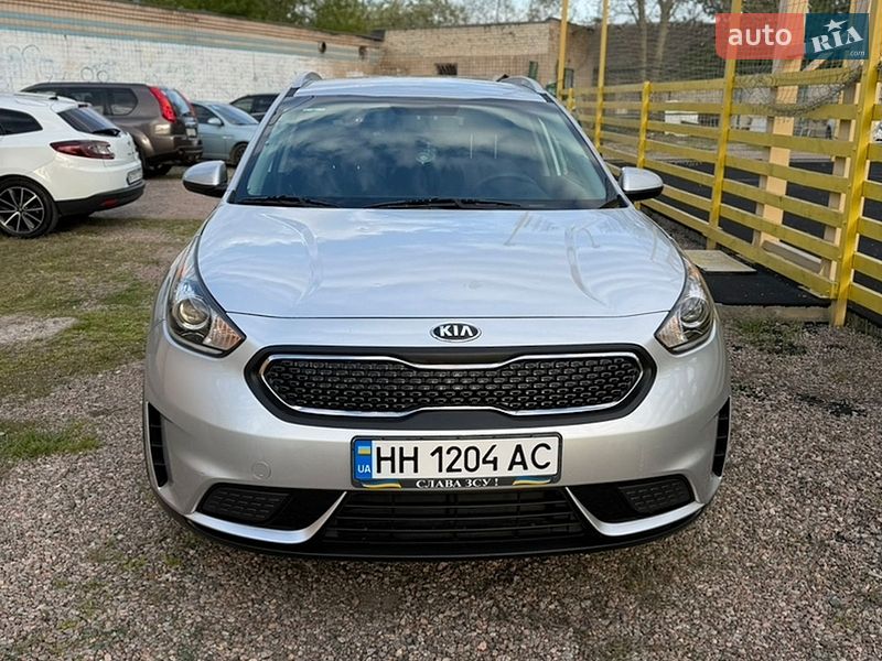 Внедорожник / Кроссовер Kia Niro 2017 в Одессе