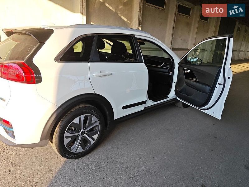 Внедорожник / Кроссовер Kia Niro 2020 в Днепре