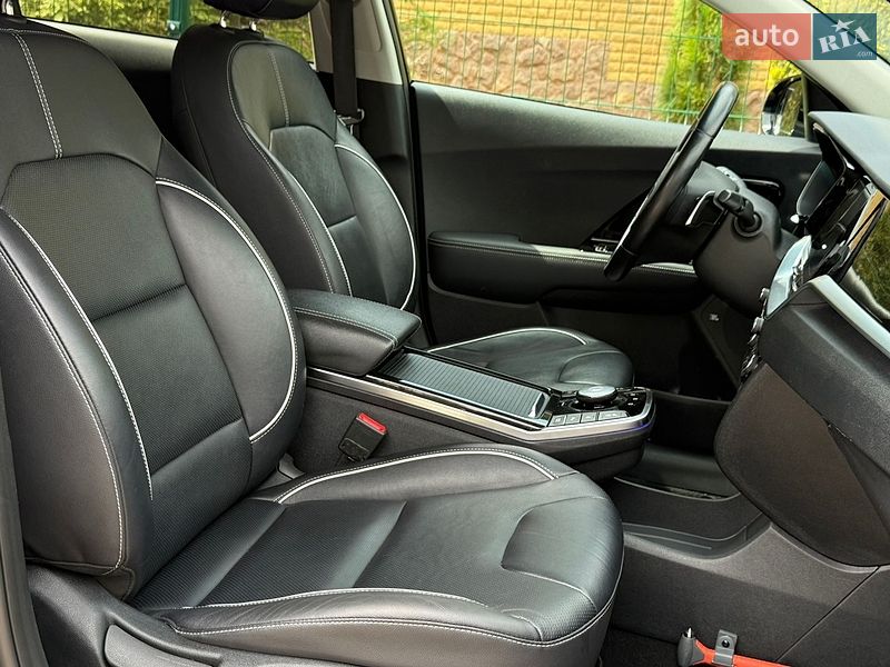 Внедорожник / Кроссовер Kia Niro 2020 в Ровно