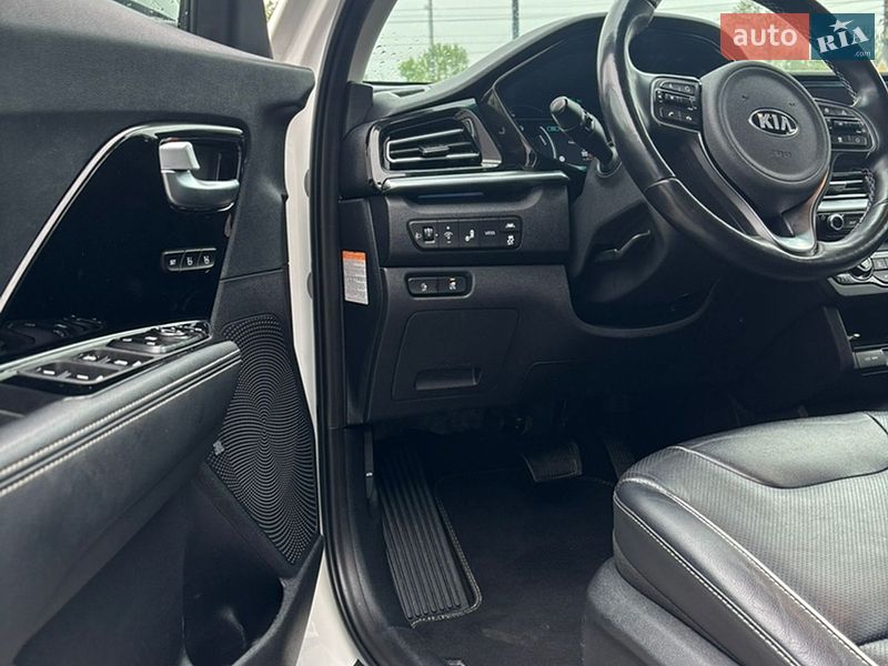 Внедорожник / Кроссовер Kia Niro 2020 в Калуше