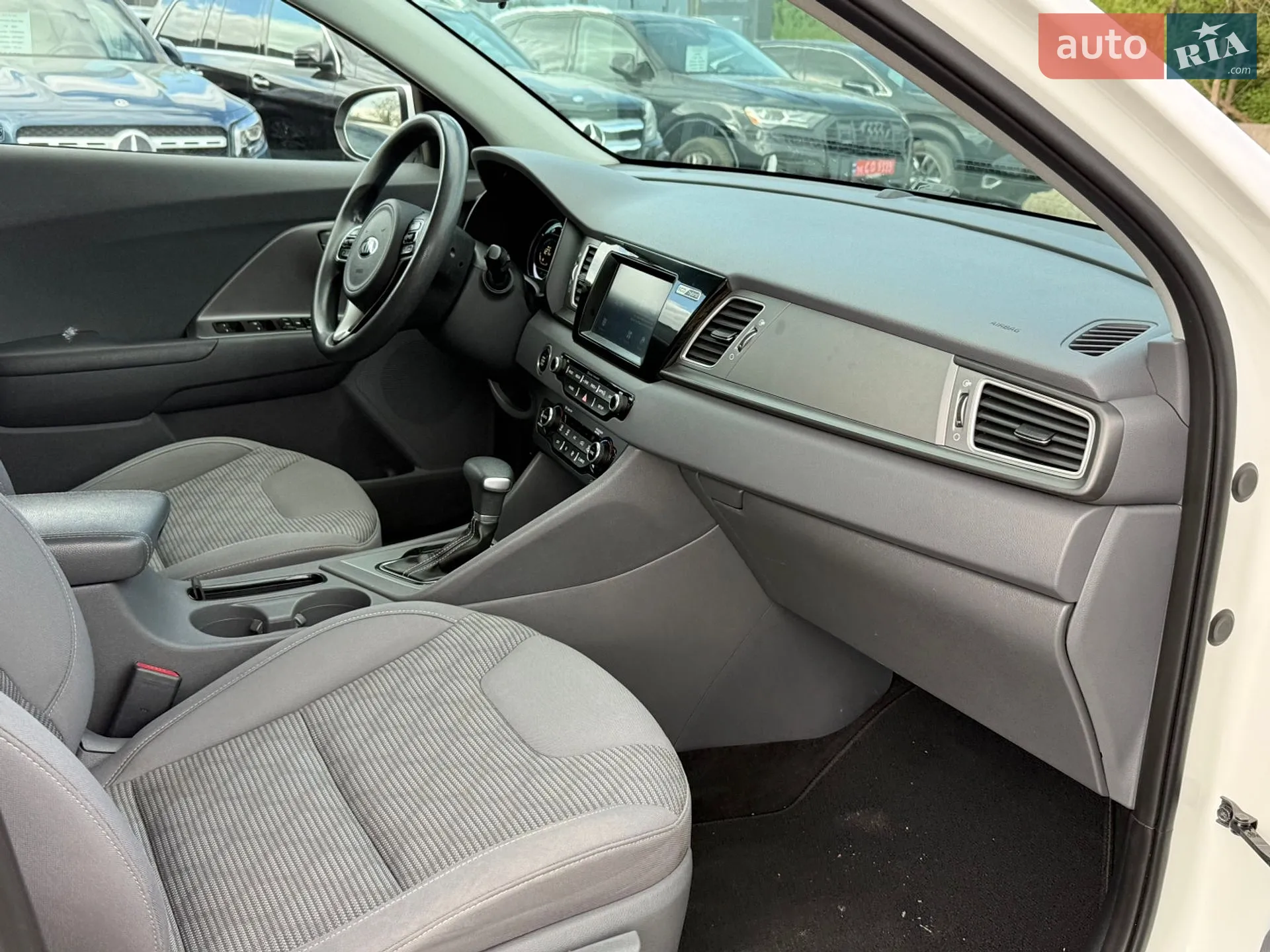2017 Kia Niro - мініатюра 26