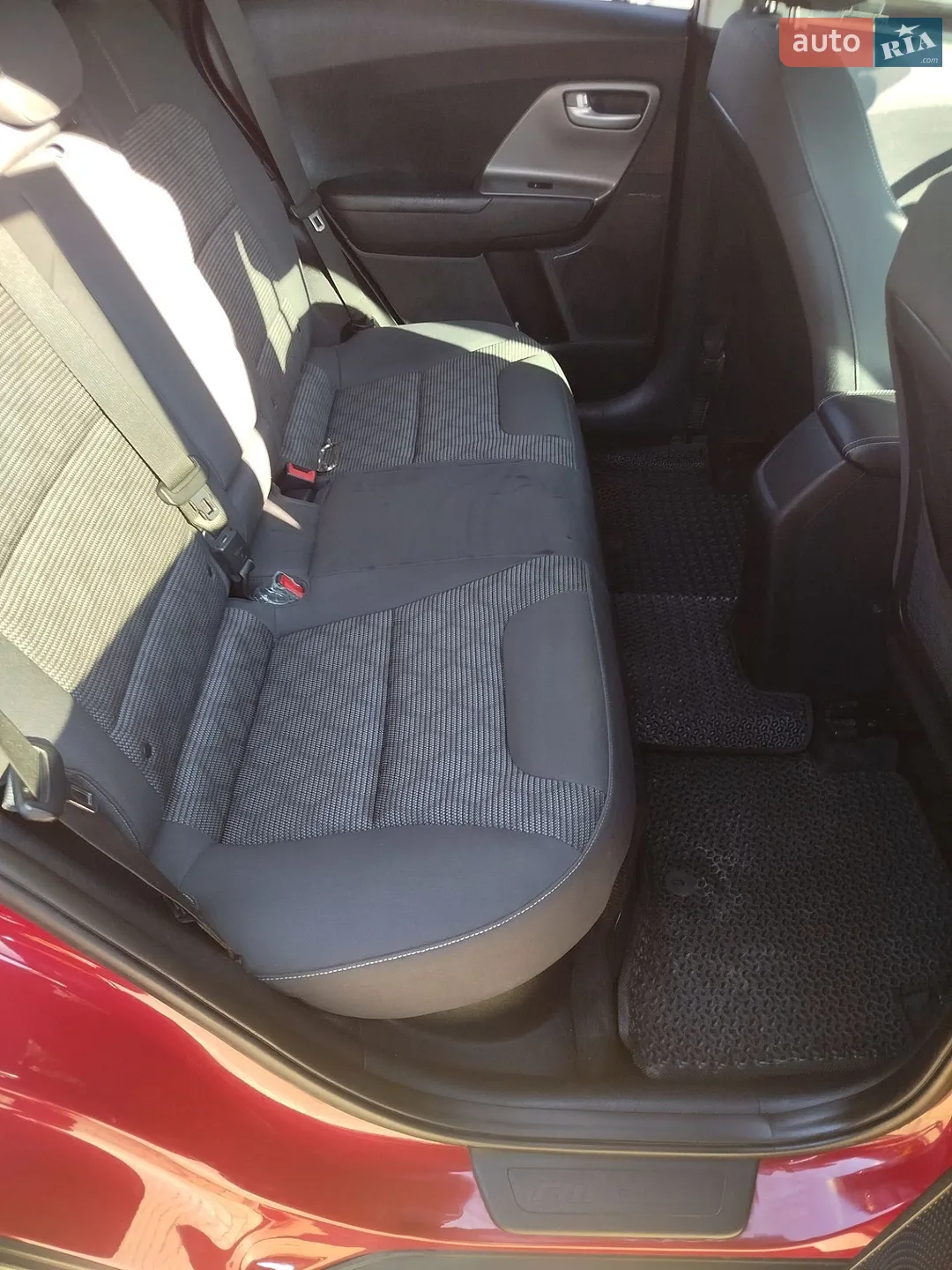 2017 Kia Niro - мініатюра 17