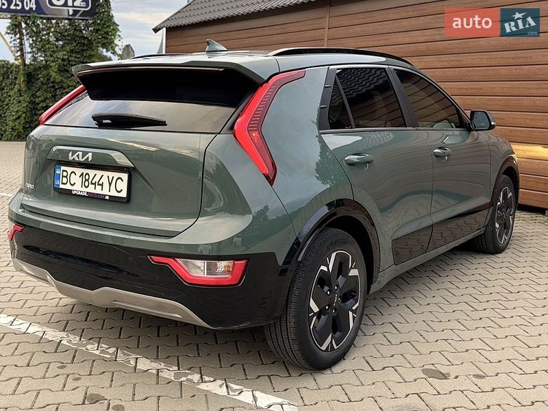 Внедорожник / Кроссовер Kia Niro 2023 в Ивано-Франковске