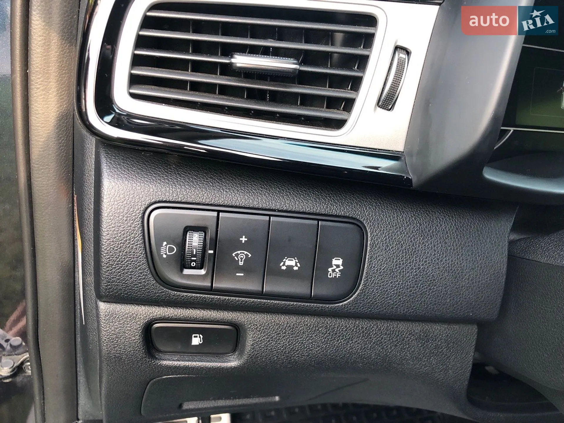 2017 Kia Niro - мініатюра 11
