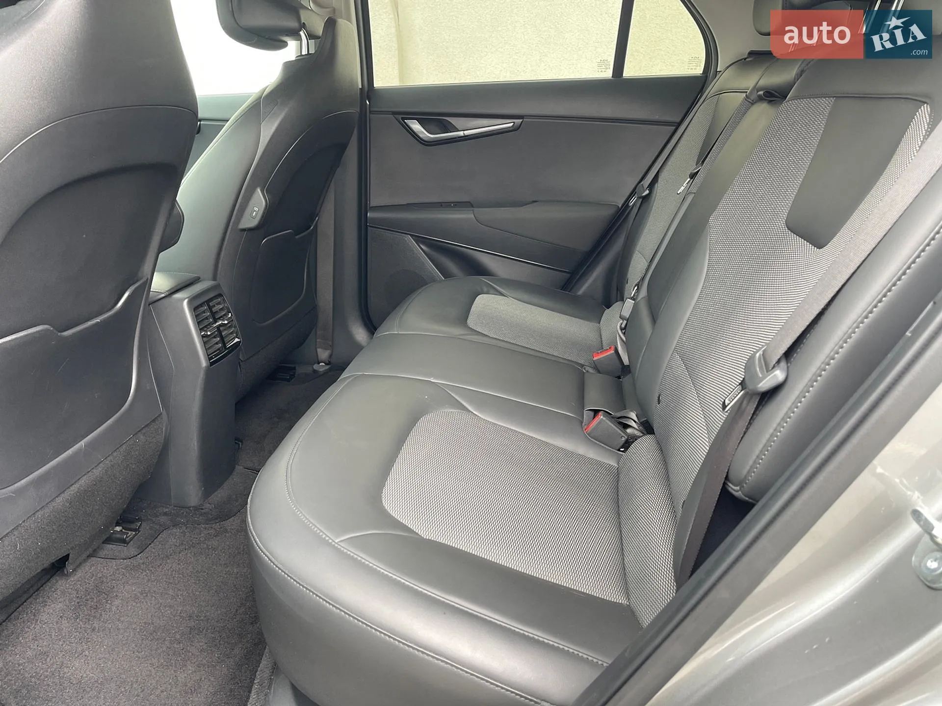 2023 Kia Niro - мініатюра 37