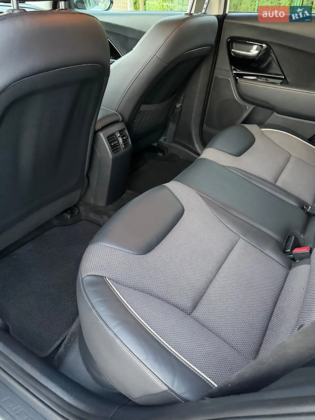 2020 Kia Niro - мініатюра 31