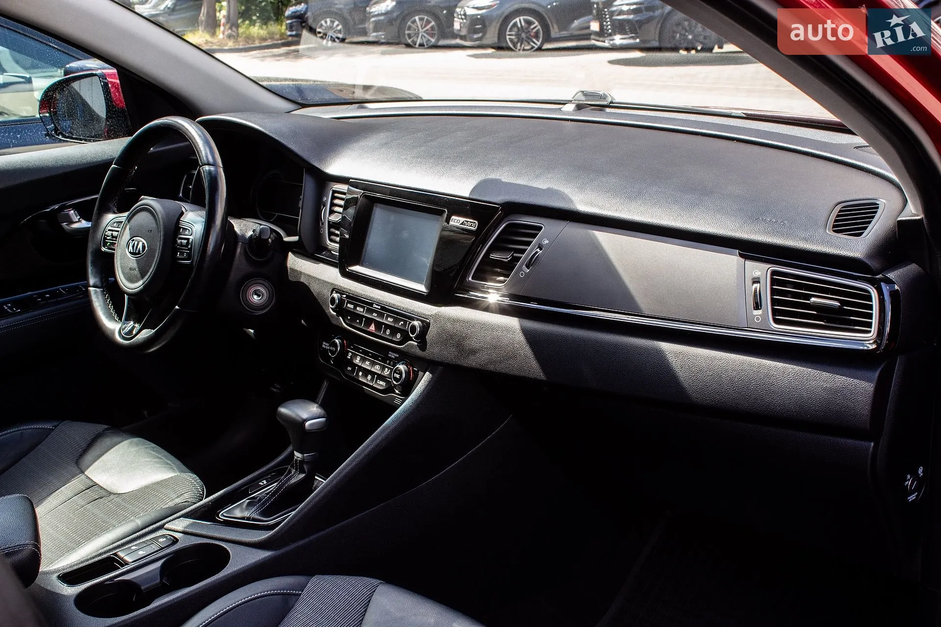 2017 Kia Niro - мініатюра 24
