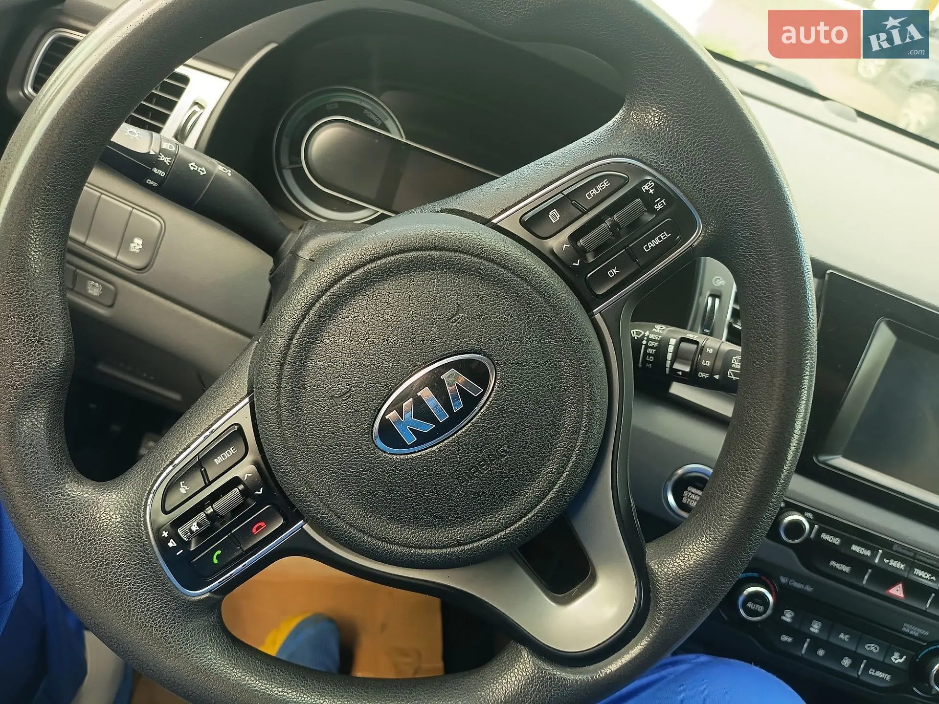 2016 Kia Niro - мініатюра 24