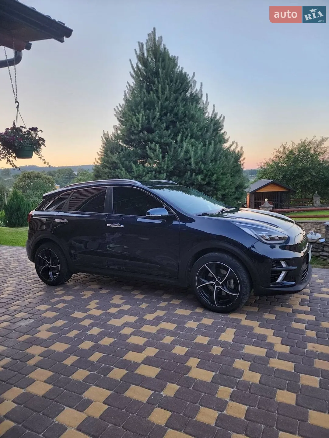 2019 Kia Niro - фото 1