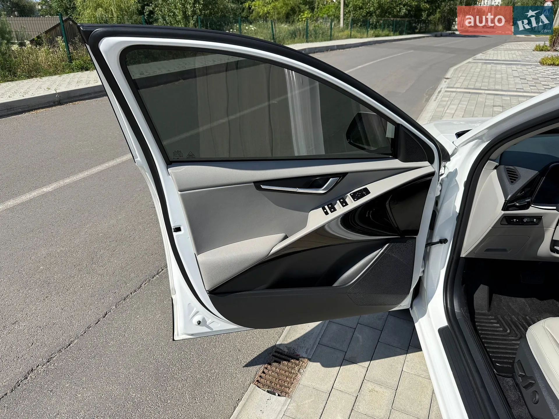 2023 Kia Niro - мініатюра 17