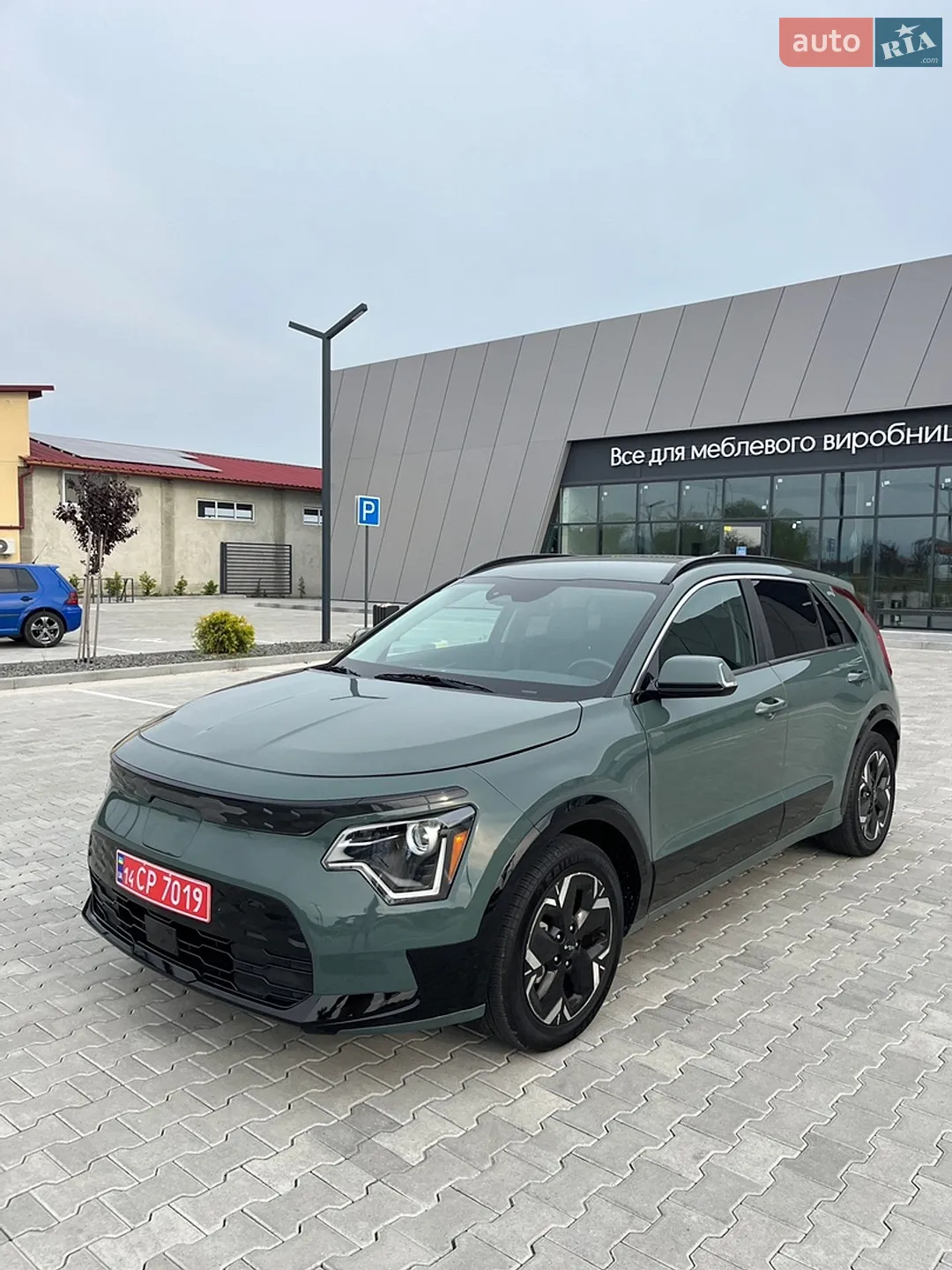 2023 Kia Niro - фото 1