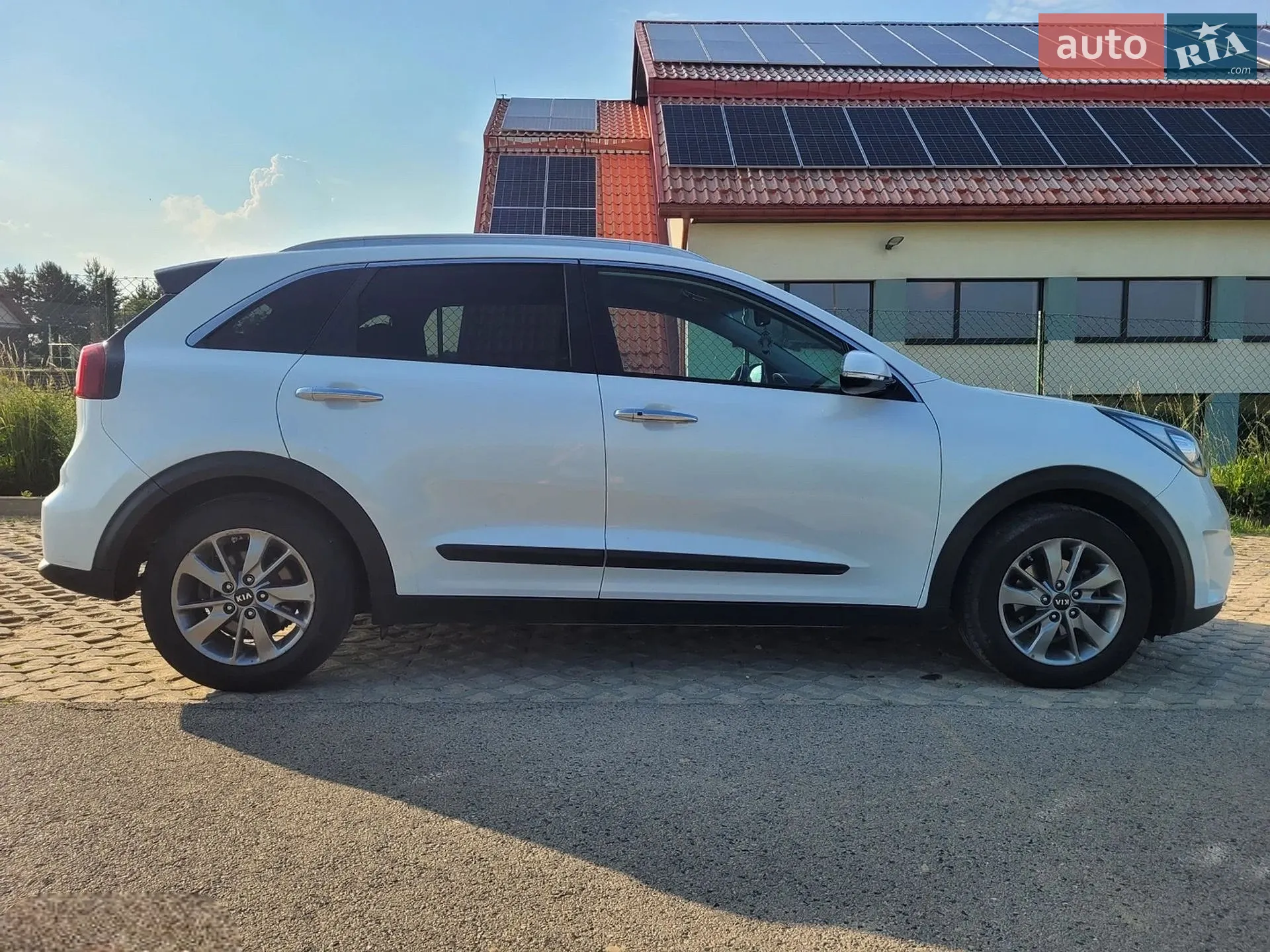 2017 Kia Niro - мініатюра 4