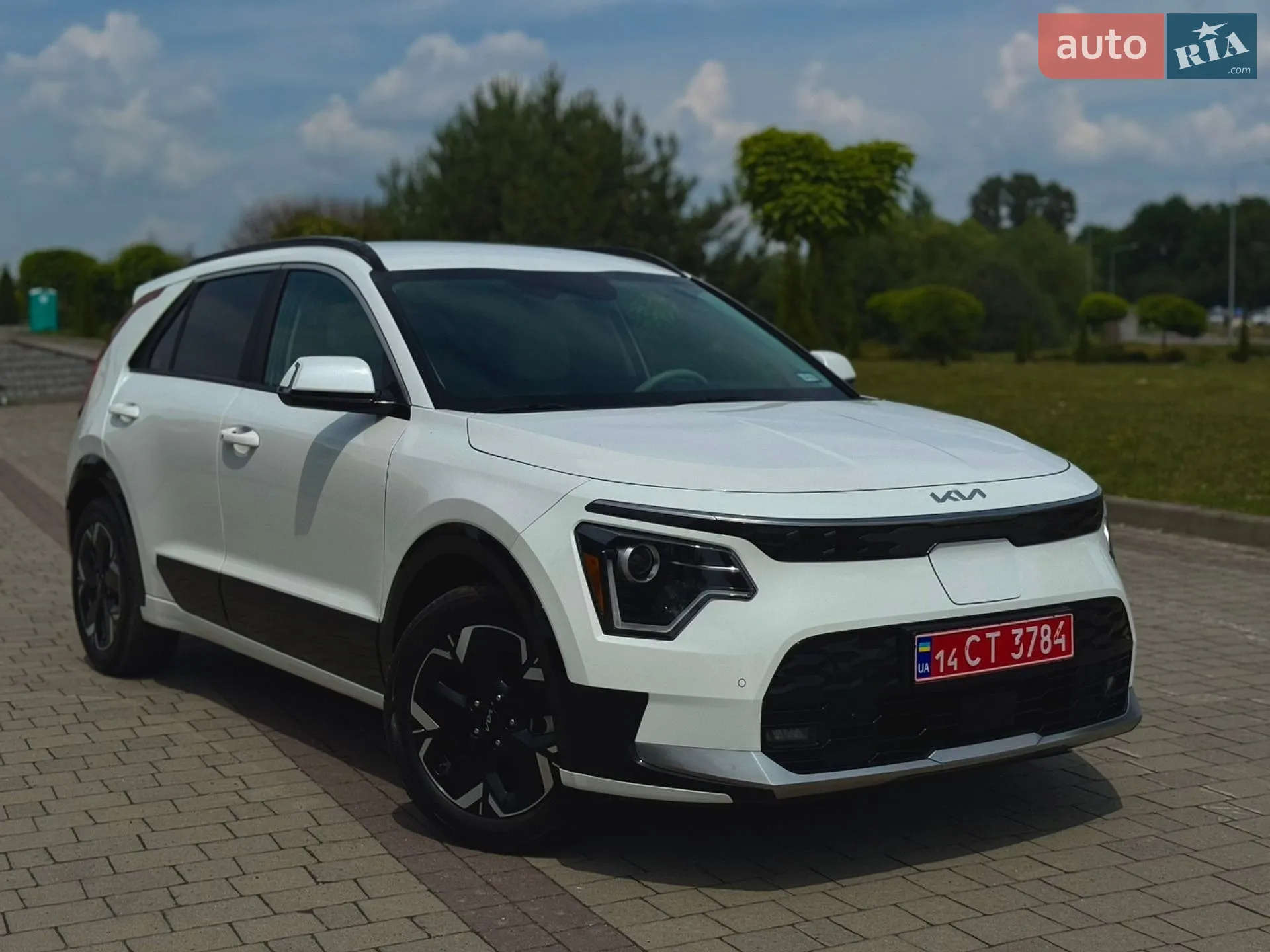 2023 Kia Niro - фото 1