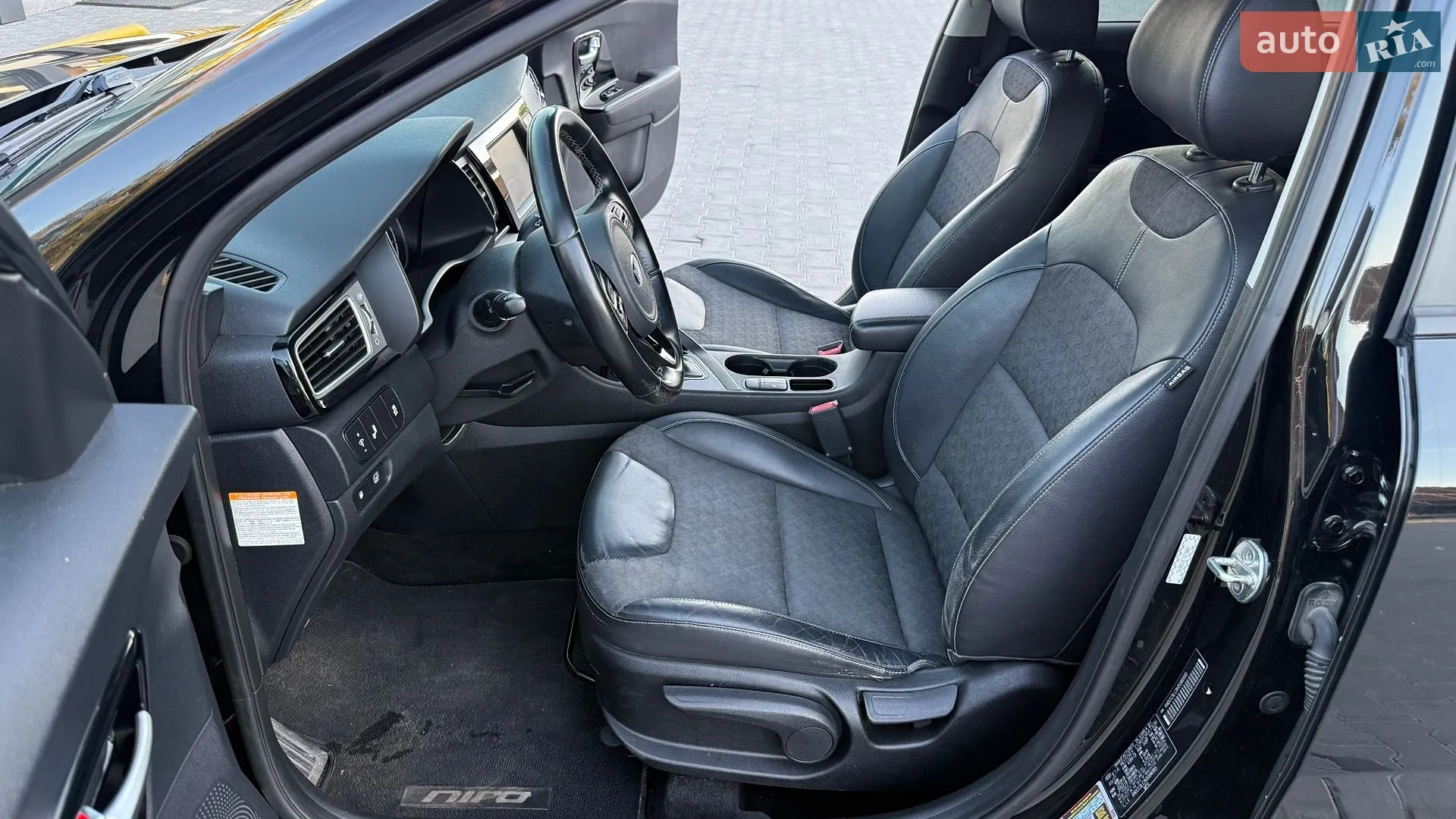2017 Kia Niro - мініатюра 39