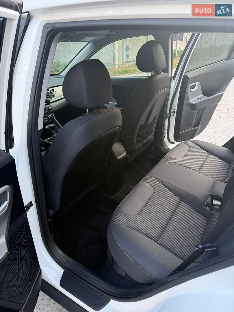2019 Kia Niro - мініатюра 13