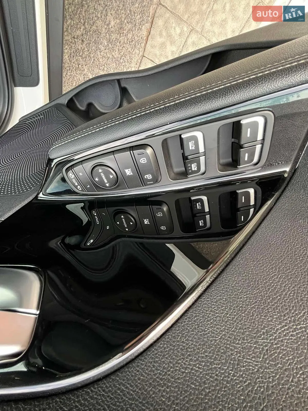 2017 Kia Niro - мініатюра 13