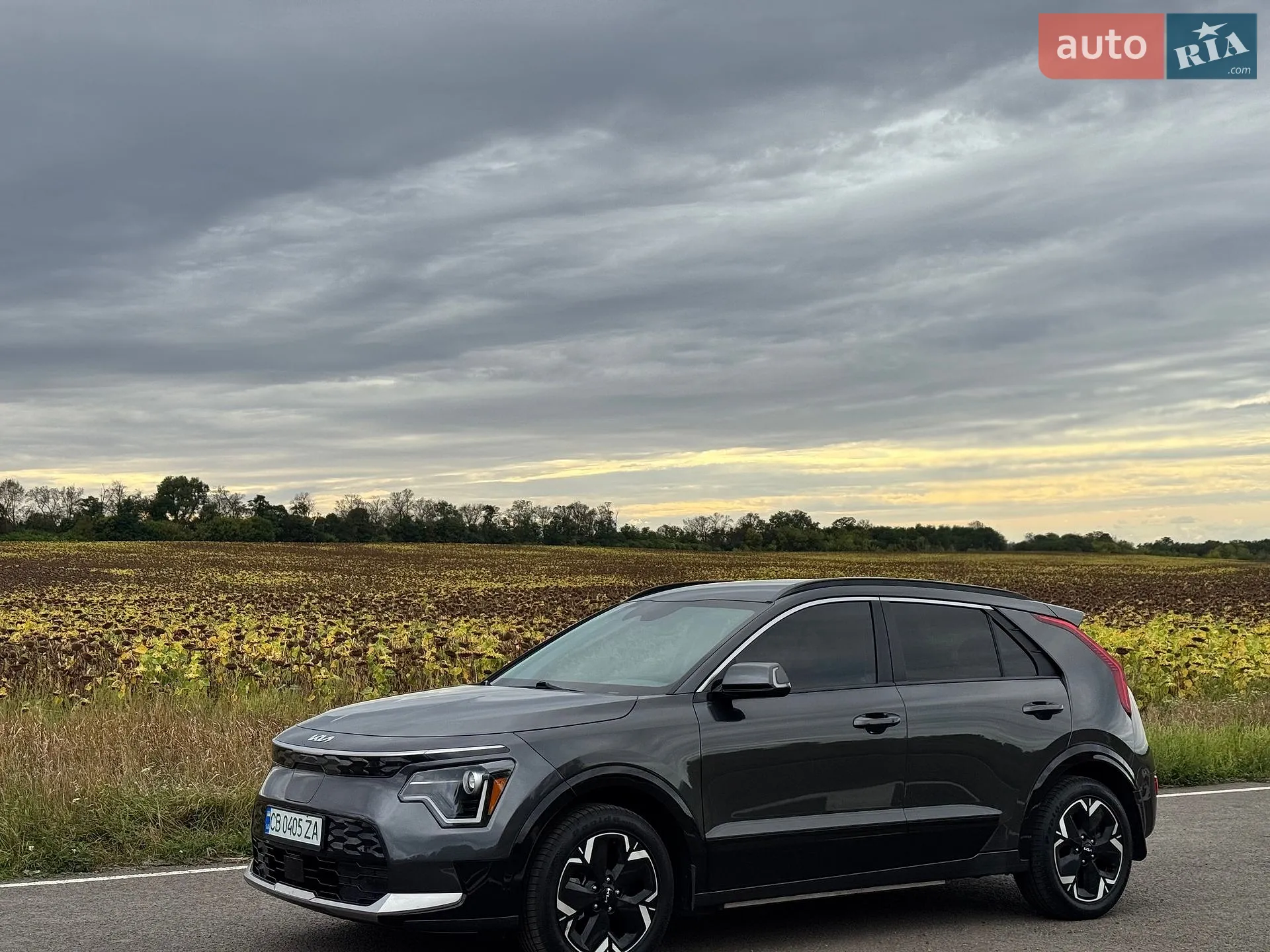 2023 Kia Niro - фото 1