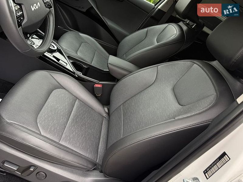 Внедорожник / Кроссовер Kia Niro 2023 в Ровно