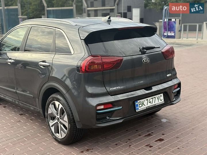 Внедорожник / Кроссовер Kia Niro 2021 в Тернополе фото 5 Внедорожник / Кроссовер Kia Niro 2021 в Тернополе
