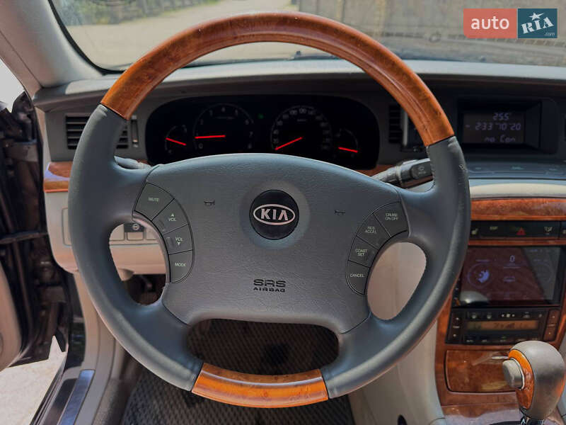 Седан Kia Opirus 2006 в Ивано-Франковске