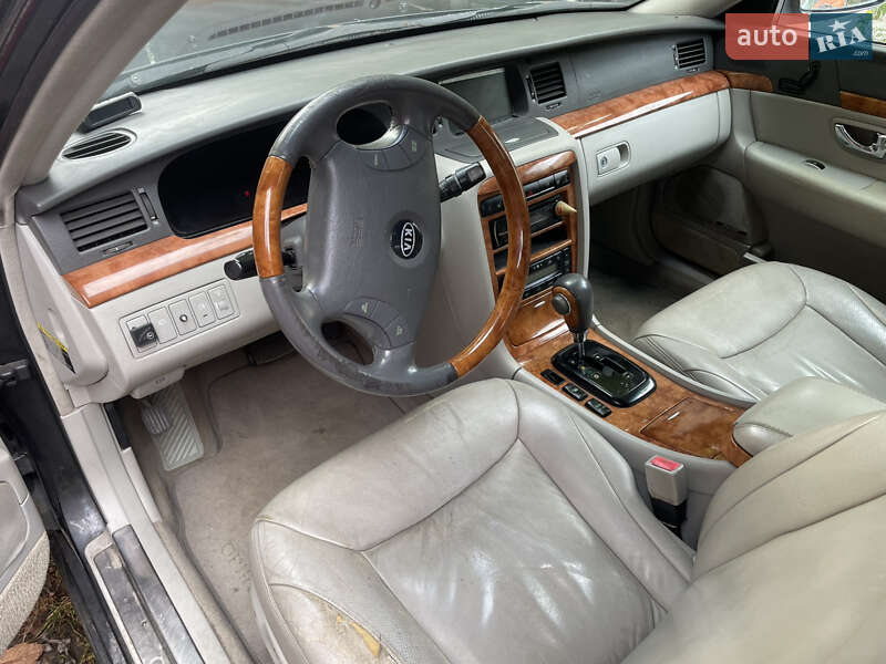 Седан Kia Opirus 2004 в Василькове