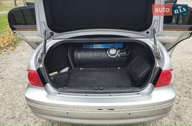 Седан Kia Opirus 2005 в Кривому Розі