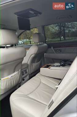 Седан Kia Opirus 2005 в Кривому Розі