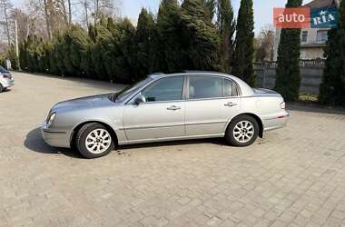 Седан Kia Opirus 2005 в Самборе