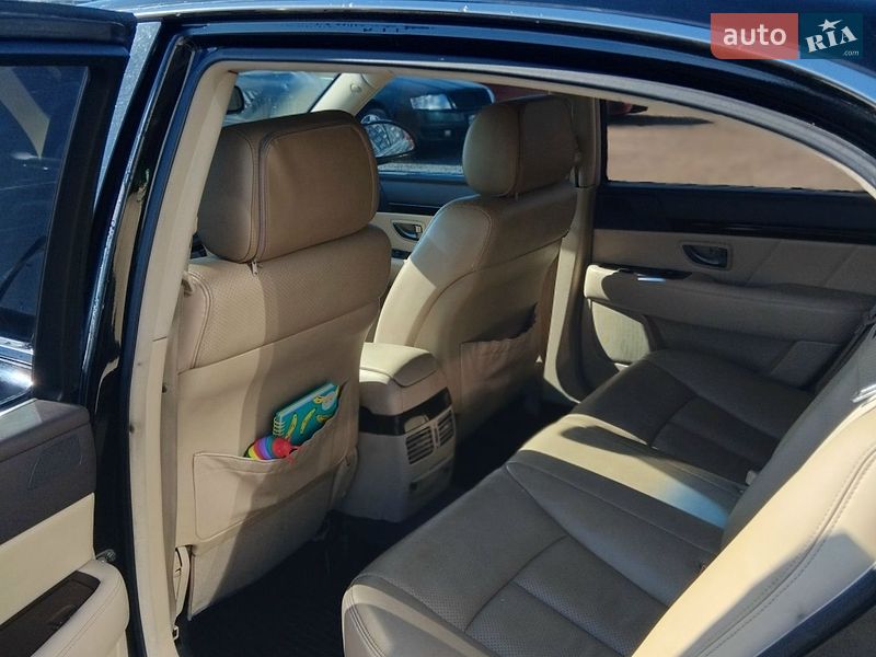 Седан Kia Opirus 2009 в Крюківщині