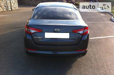 Седан Kia Optima 2011 в Киеве