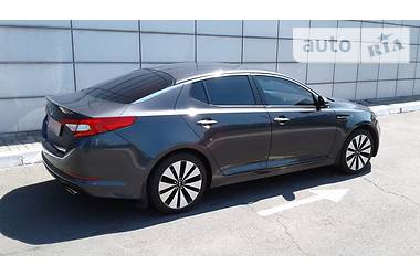 Седан Kia Optima 2012 в Днепре