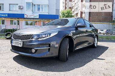 Седан Kia Optima 2015 в Харькове