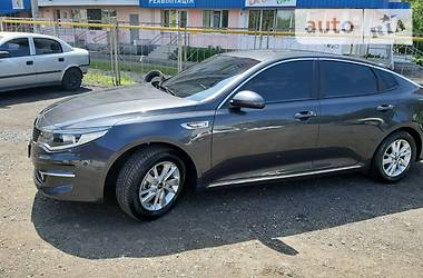 Седан Kia Optima 2015 в Харькове