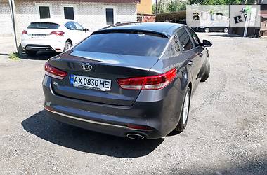 Седан Kia Optima 2015 в Харькове