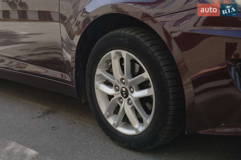 Седан Kia Optima 2011 в Киеве фото 3 Седан Kia Optima 2011 в Киеве