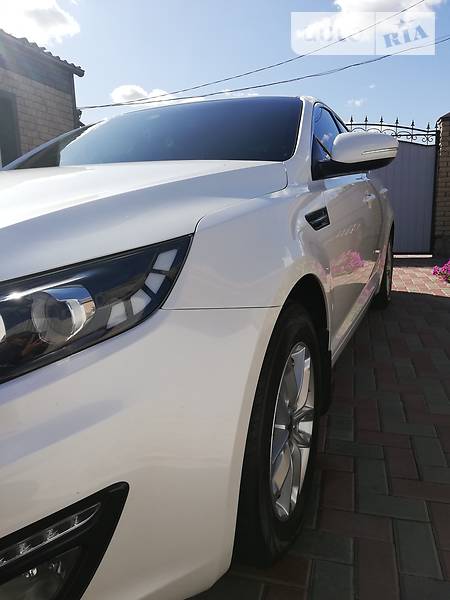 Седан Kia Optima 2012 в Харькове