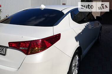 Седан Kia Optima 2012 в 