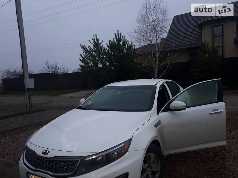 Седан Kia Optima 2015 в 
