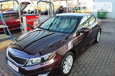 Седан Kia Optima 2014 в Киеве