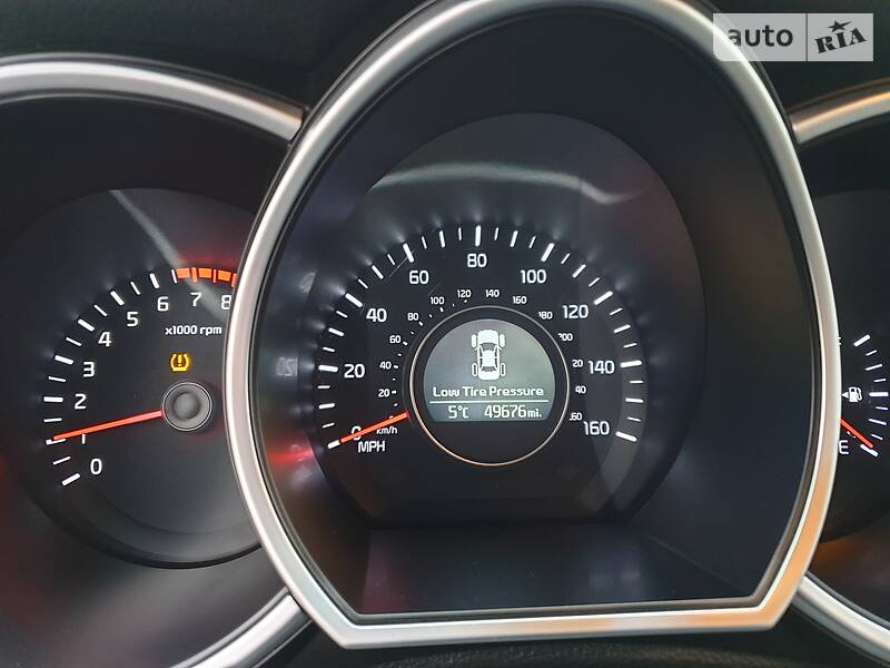 Седан Kia Optima 2015 в Києві