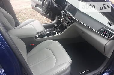 Седан Kia Optima 2016 в 